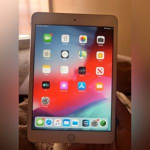 Ipad mini 3rd generation / Price Is Not Dropping !! $80 Is A Good Set Price